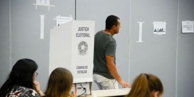 Após nove horas, horário de votação termina em todo o país