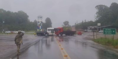 PRF negocia liberação de rodovias bloqueadas