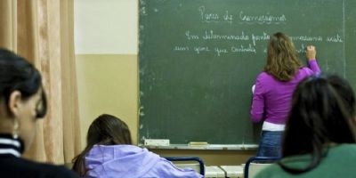 Período de matrículas para 2023 está aberto nas escolas da Rede Estadual