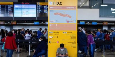 Máscaras em aviões e aeroportos são obrigatórias a partir de hoje