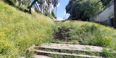 Homem encontrado morto em escadaria de Caxias do Sul é identificado