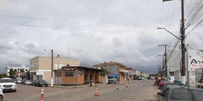 Preparação para obras de asfalto iniciam na Rua Cap. Adolfo Castro em Camaquã