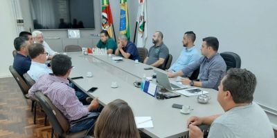 Programa Interior +Forte realiza reunião sobre problemas de estiagem