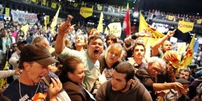 Em meio a tumultos, professores decidem encerrar paralisação no RS