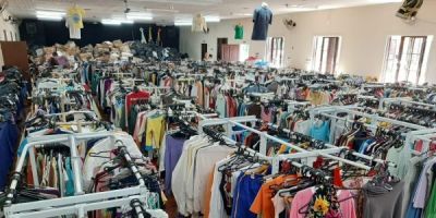 Projeto Verão Solidário ocorre neste sábado com doação de roupas em Camaquã