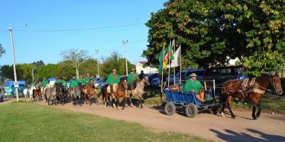 Abertura da Semana Farroupilha conta com bom público em Camaquã