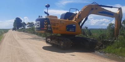 Programa Interior +Forte segue com a drenagem na estrada da Divisa em Camaquã