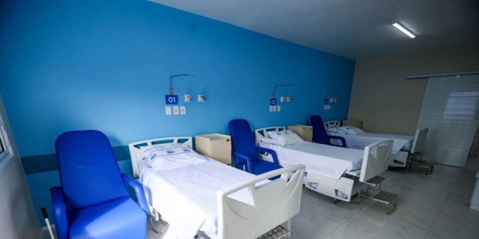 Governador realiza entrega no Hospital Santa Bárbara de Encruzilhada do Sul