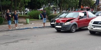 Mulher com crianças causa acidente de trânsito no centro de Camaquã