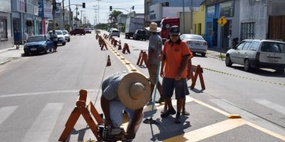 Avenida Assis Brasil recebe reforço na sinalização de trânsito em Tapes