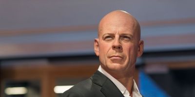 Bruce Willis já não reconhece a própria mãe. Neurocientista explica progressão da demência  do ator