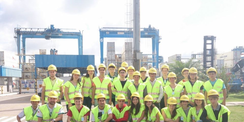 Camaquã - alunos do Câmpus realizam visita técnica em Rio Grande