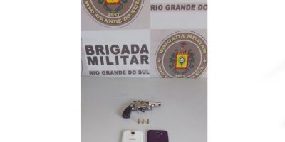 Brigada Militar prende homem por porte ilegal de arma de fogo em Rio Grande