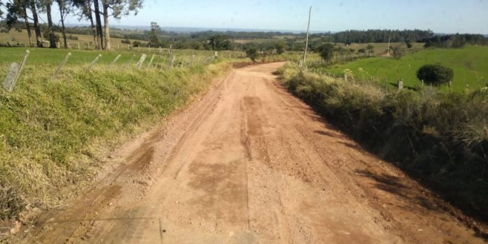 Estrada do Caititu recebe patrolamento em Camaquã