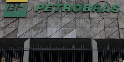 Presidente da Petrobras diz que pode reduzir preço da gasolina