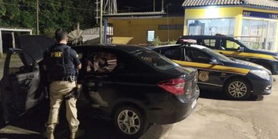 Mulher é presa com carro clonado na BR-290 no Vale do Rio Pardo