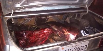 Após fuga de suspeitos, BM apreende carro com carne bovina, arma e faca em Tapes