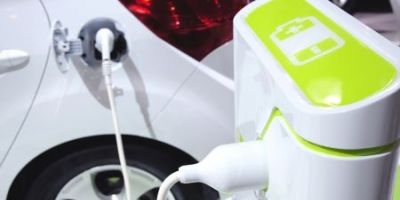 Quanto custa carregar um carro elétrico em casa?