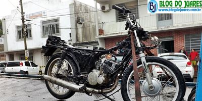 Brigada Militar apreende moto irregular com placa de outro veículo, no centro de Camaquã