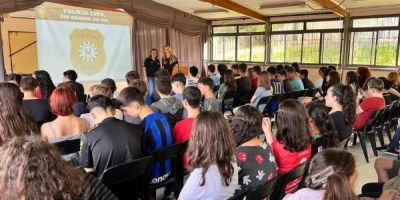 Palestras contra abuso sexual infantojuvenil promovidas pela Polícia Civil alcançam mil estudantes em Camaquã