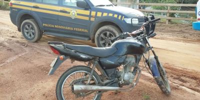 PRF apreende adolescente de 14 anos com moto completamente irregular na BR-116 em Tapes 