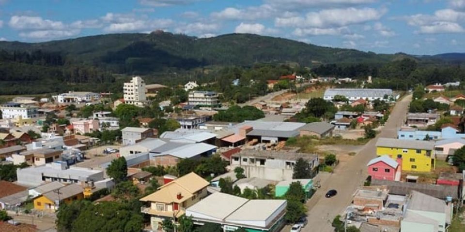 Possibilidade de chuva adia festa de aniversário de 35 anos de Cerro Grande do Sul