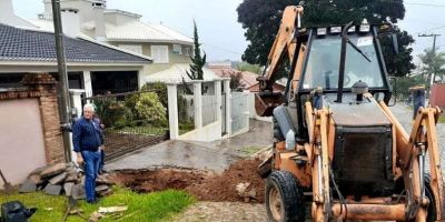 Rua Zeca Netto recebe obra de manutenção de drenagem em Camaquã