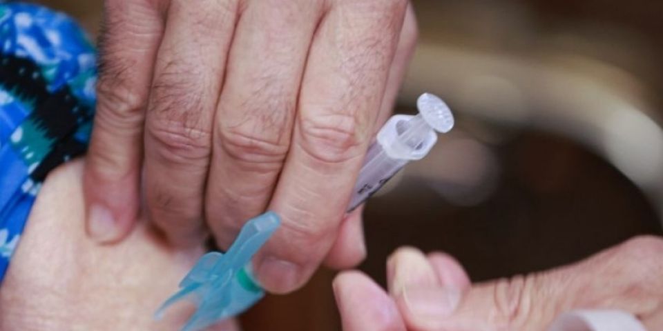 Secretaria da Saúde de Camaquã suspende temporariamente vacinação bivalente contra covid-19