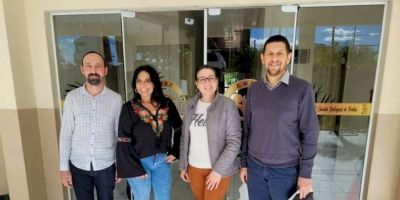 Frente Parlamentar da Segurança visita escolas municipais de Camaquã