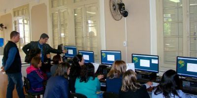 Escolas municipais de Camaquã participam de treinamento operacional do Sistema GOVBR Sul