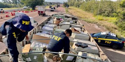 Dois idosos são presos transportando carga contrabandeada em carreta na BR-290 em Eldorado do Sul