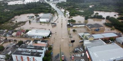 Sobe para 15 o número de mortos após o ciclone extratropical no RS