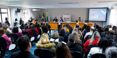 Apresentação do Centro Educacional Integrado de Atendimento ao Autista de Guaíba celebra o Dia do Orgulho Autista