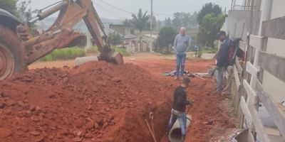 Prefeitura de Camaquã realiza serviços de drenagem nos bairros Santa Marta e Dona Tereza