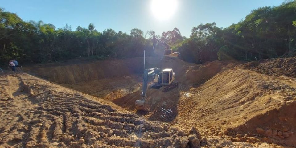 Projetos de construção de açudes avançam em Mariana Pimentel