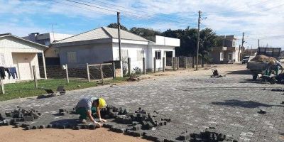 Seguem as obras no bairro Olaria, em Camaquã