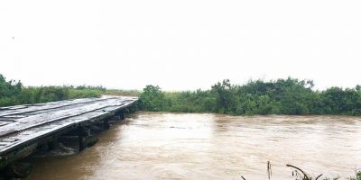 Fotos enviadas à nossa redação mostram cheio o canal do Banhado do Colégio