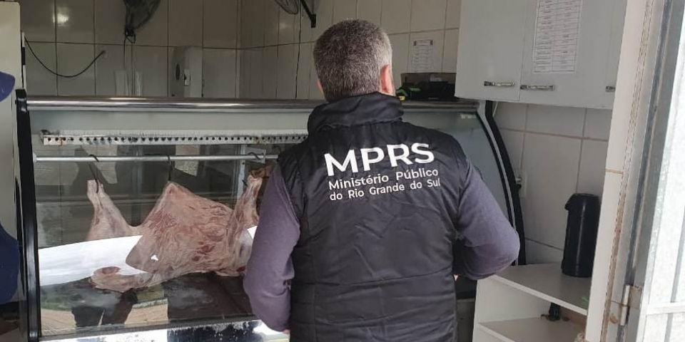 Cerro Grande do Sul: mais de 400kg de alimentos impróprios para o consumo são apreendidos durante fiscalização do MP em mercados