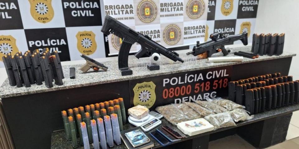 Polícia Civil realiza operação de apreensão de armas e drogas em Porto Alegre e Canoas  