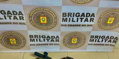 Homem é preso em flagrante com armas e droga em bairro de Camaquã