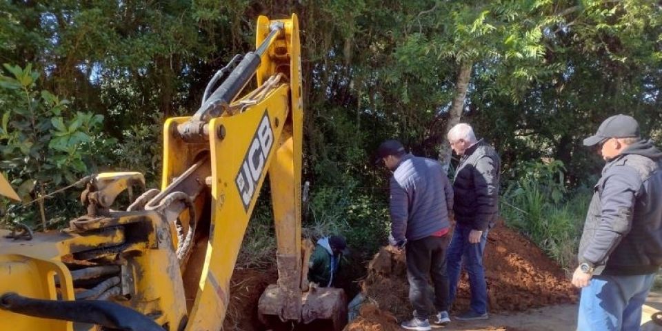 Melhorias são realizadas nos travessões e Estrada dos Galpões no interior de Camaquã