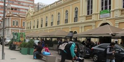 Morador de rua é esfaqueado e morto ao lado do Centro Histórico de Porto Alegre