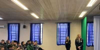 Policia Civil realiza palestra para estudantes da Escola Técnica Santa Isabel em São Lourenço do Sul