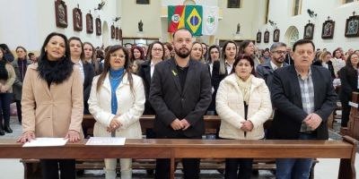 Secretaria da Educação celebra Semana da Pátria com missa na Igreja Matriz de Camaquã