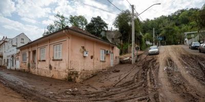 Sobe para 42 o número de mortes causadas pelas enchentes no RS