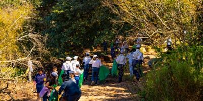 Projeto Nadando Pelos Cartões Postais prepara dia voltado à preservação e conscientização sobre descarte correto de lixo no Dia Mundial da Limpeza