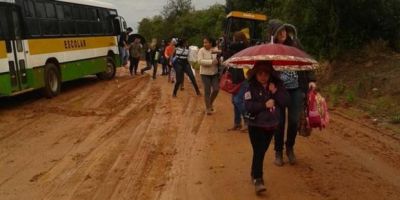 Má condição de estrada em Camaquã cancela aulas