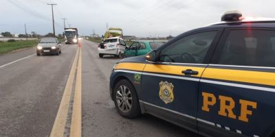 Colisão frontal entre dois veículos deixa dois feridos gravemente na BR-392 em Rio Grande