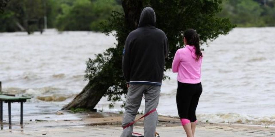 Domingo amanhece frio e com tempo seco no Estado