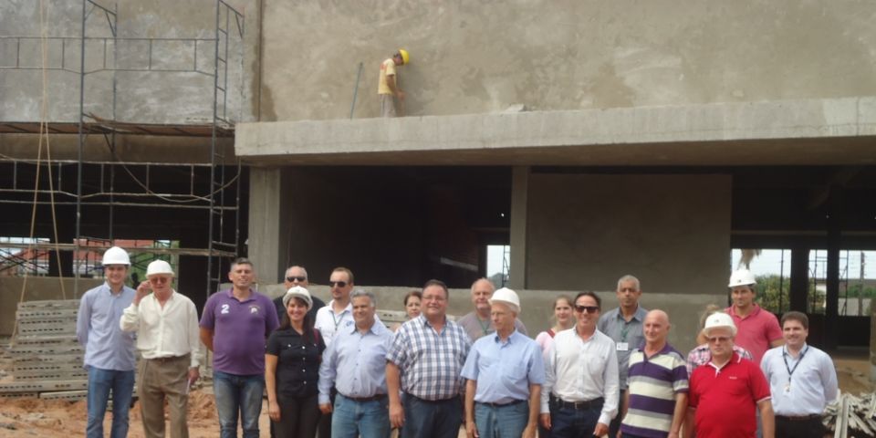 Camaquã - Câmara Municipal visita obras do Sesc